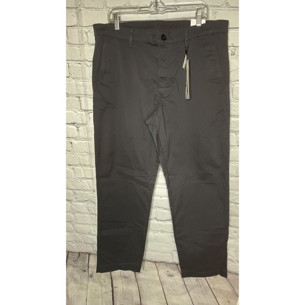 Calvin Klein Men's Move 365 Button Fly Comfort Chino Pants 36x32 Gray